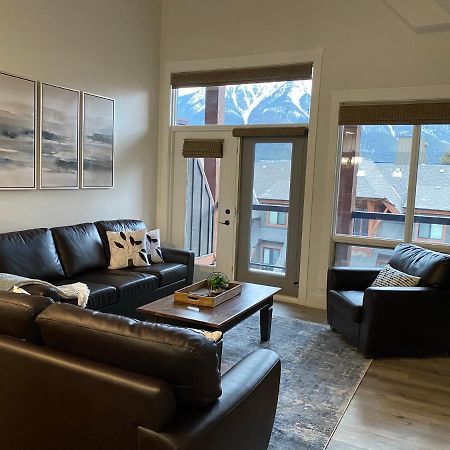 Hotel Spectacular Penthouse With Amazing Views, Indoor Pool And Hot Tub Canmore Exterior foto
