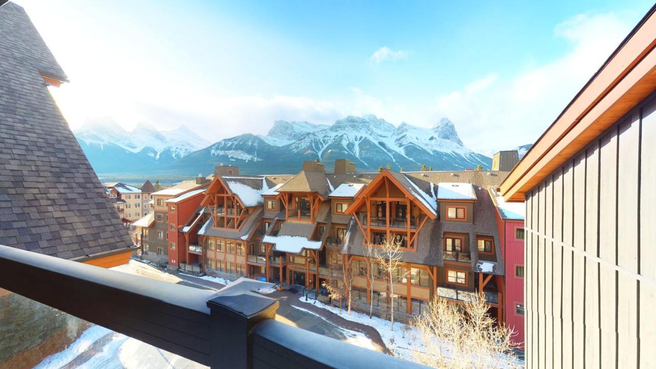 Hotel Spectacular Penthouse With Amazing Views, Indoor Pool And Hot Tub Canmore Exterior foto