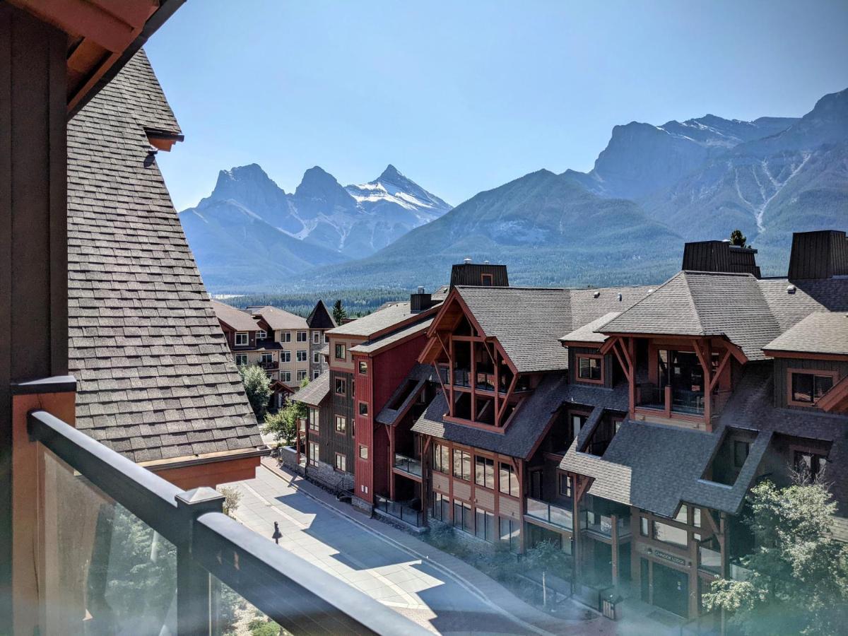 Hotel Spectacular Penthouse With Amazing Views, Indoor Pool And Hot Tub Canmore Exterior foto