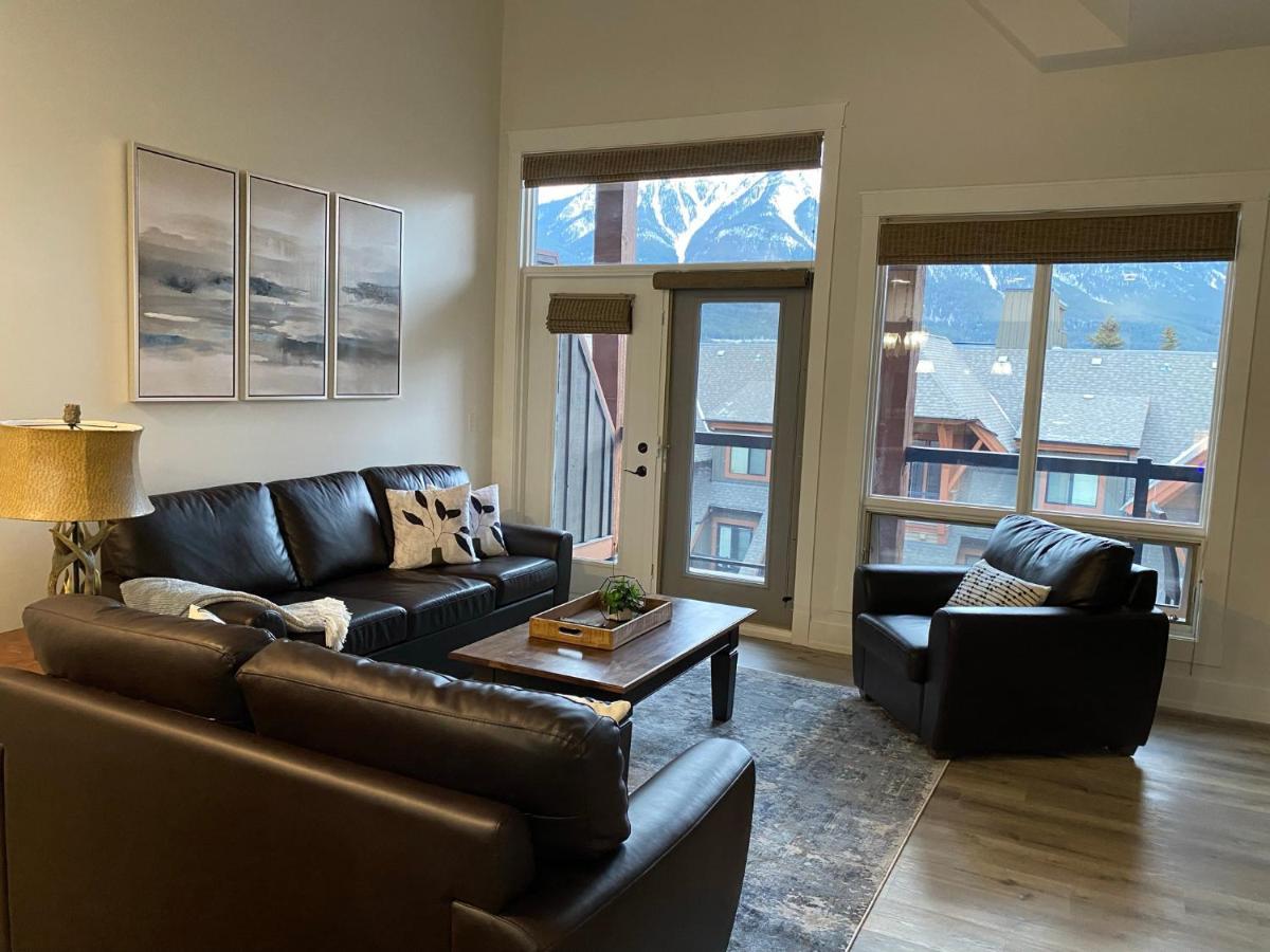 Hotel Spectacular Penthouse With Amazing Views, Indoor Pool And Hot Tub Canmore Exterior foto