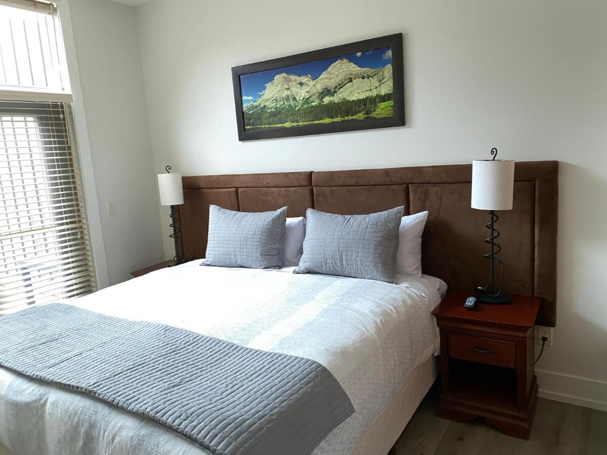 Hotel Spectacular Penthouse With Amazing Views, Indoor Pool And Hot Tub Canmore Exterior foto